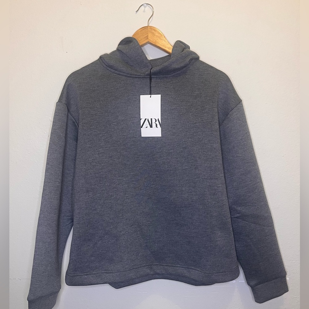 NWT SEND OFFERS GREY ZARA HOODIE